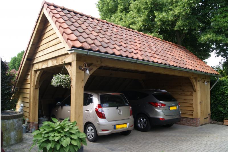 Houten garage Bergen Op Zoom