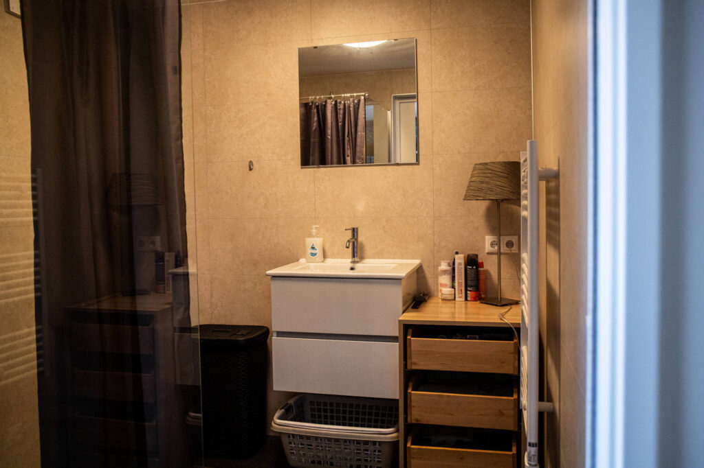 recreatiewoning Breda badkamer binnenzijde